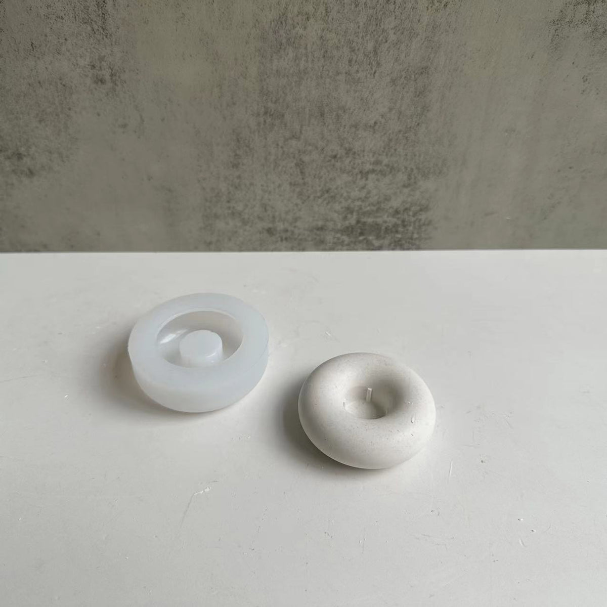 Donut Candle Holder Silicone Mold a012