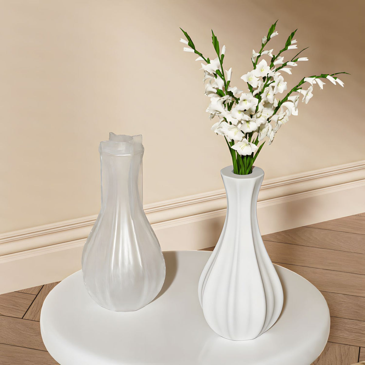 Round Narrow-necked Stripped Vase Mold c012