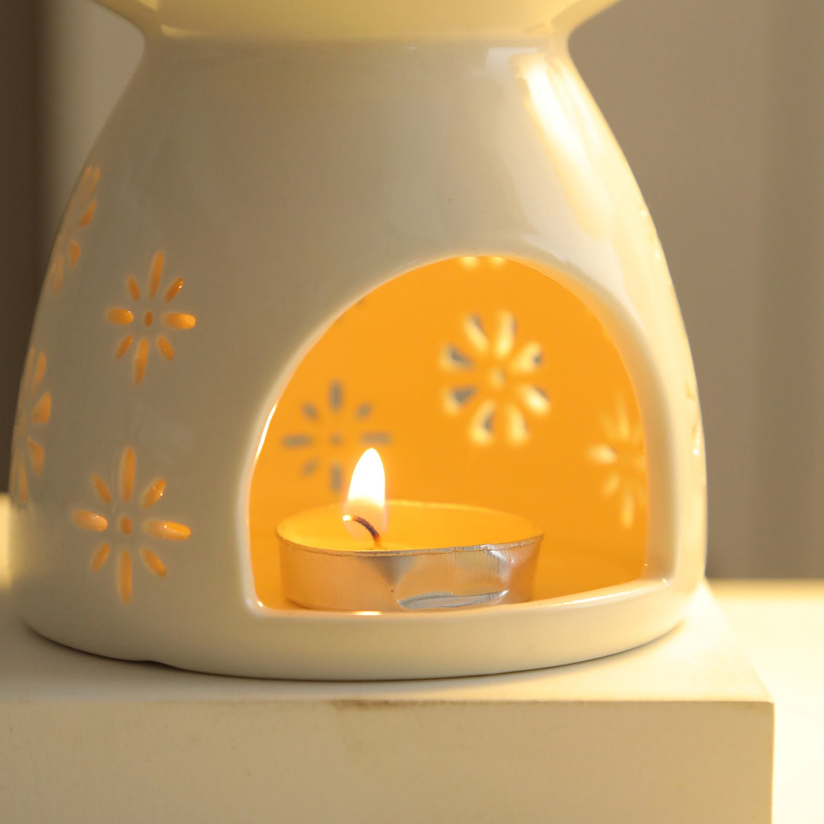 Wax Melt Ceramic Burner (9.5x10cm) L01