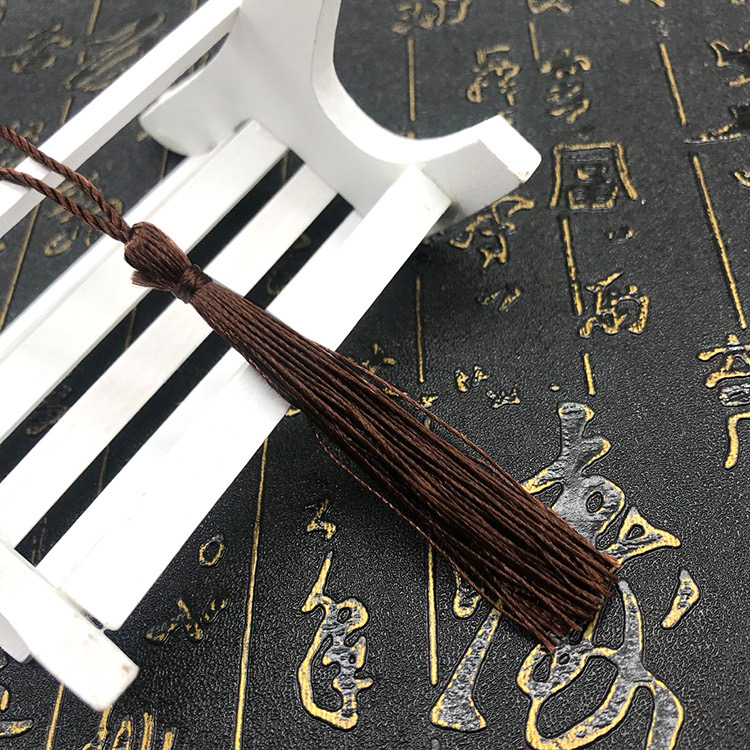 Mini Tassel j12