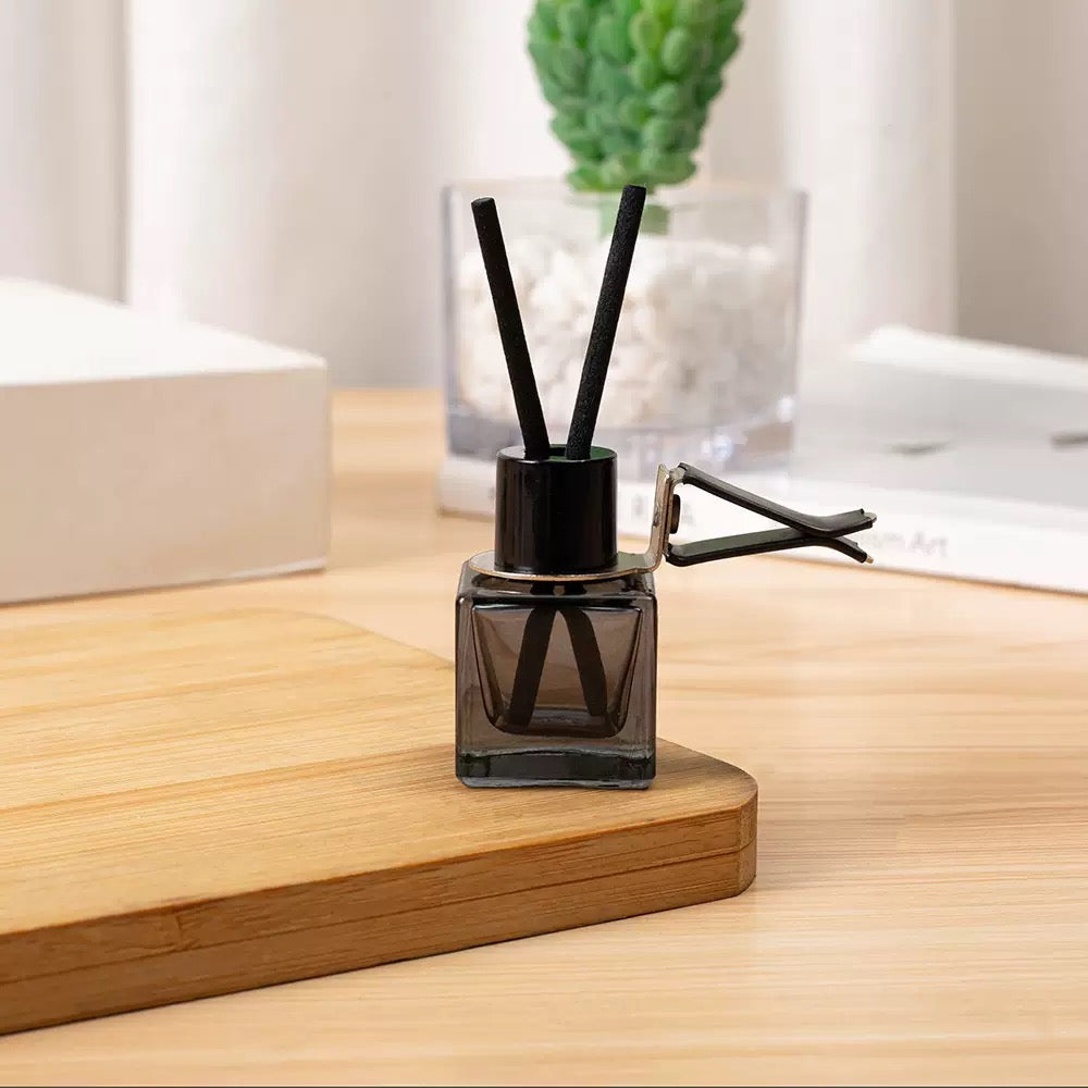 Fashionable Clip Car Diffuser Glass Bottle/Jar L09