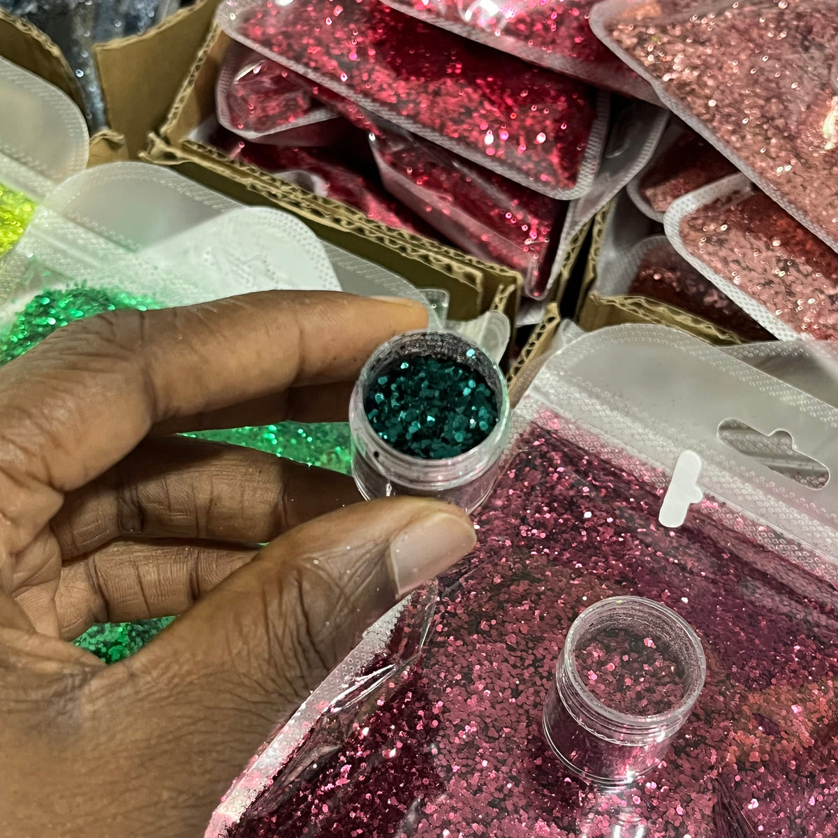 25g-100g Chunky Glitters 12a - 13e