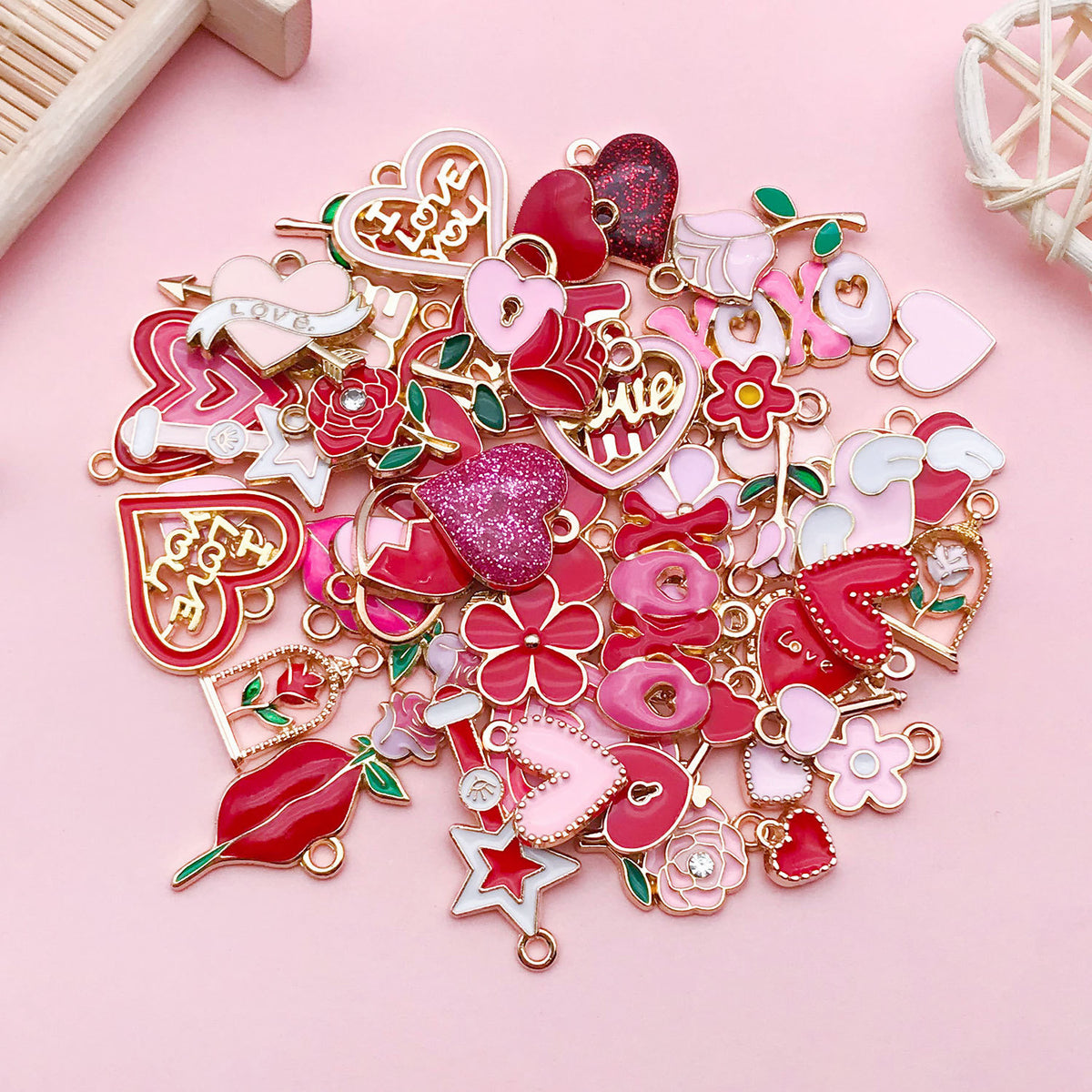 Charms 6f  / 6g