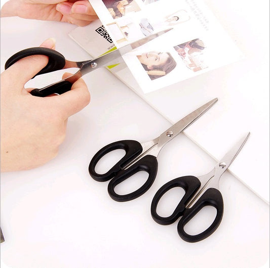 Scissors j08