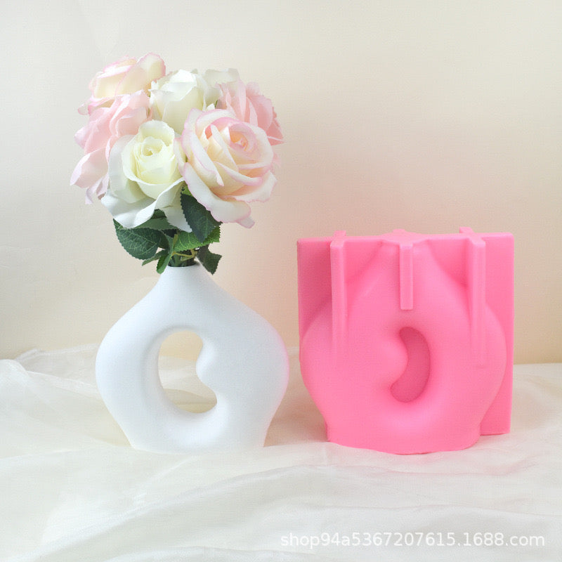 Bean Shape Nordic Vase Mold i03